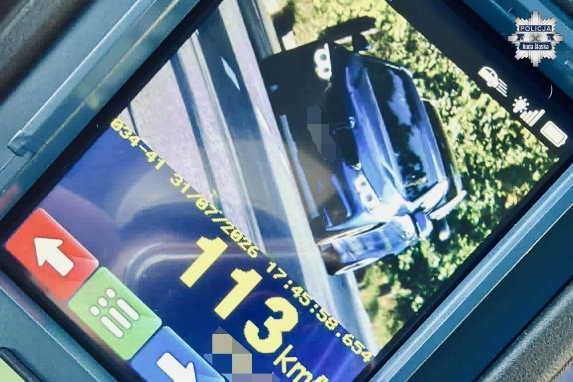 113 km/h na ul. 1 Maja w Rudzie Śląskiej. Kierowca BMW stracił prawo jazdy