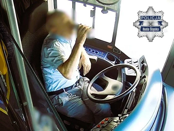 Prowadził autobus z pasażerami i pił piwo. Kierowca miał 2,75 promila!
