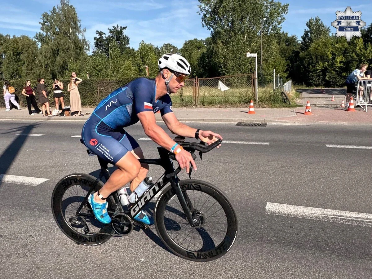 Zabrzański policjant wicemistrzem Polski. Jordan Kowalczyk drugi w triathlonie / fot. KMP Zabrze