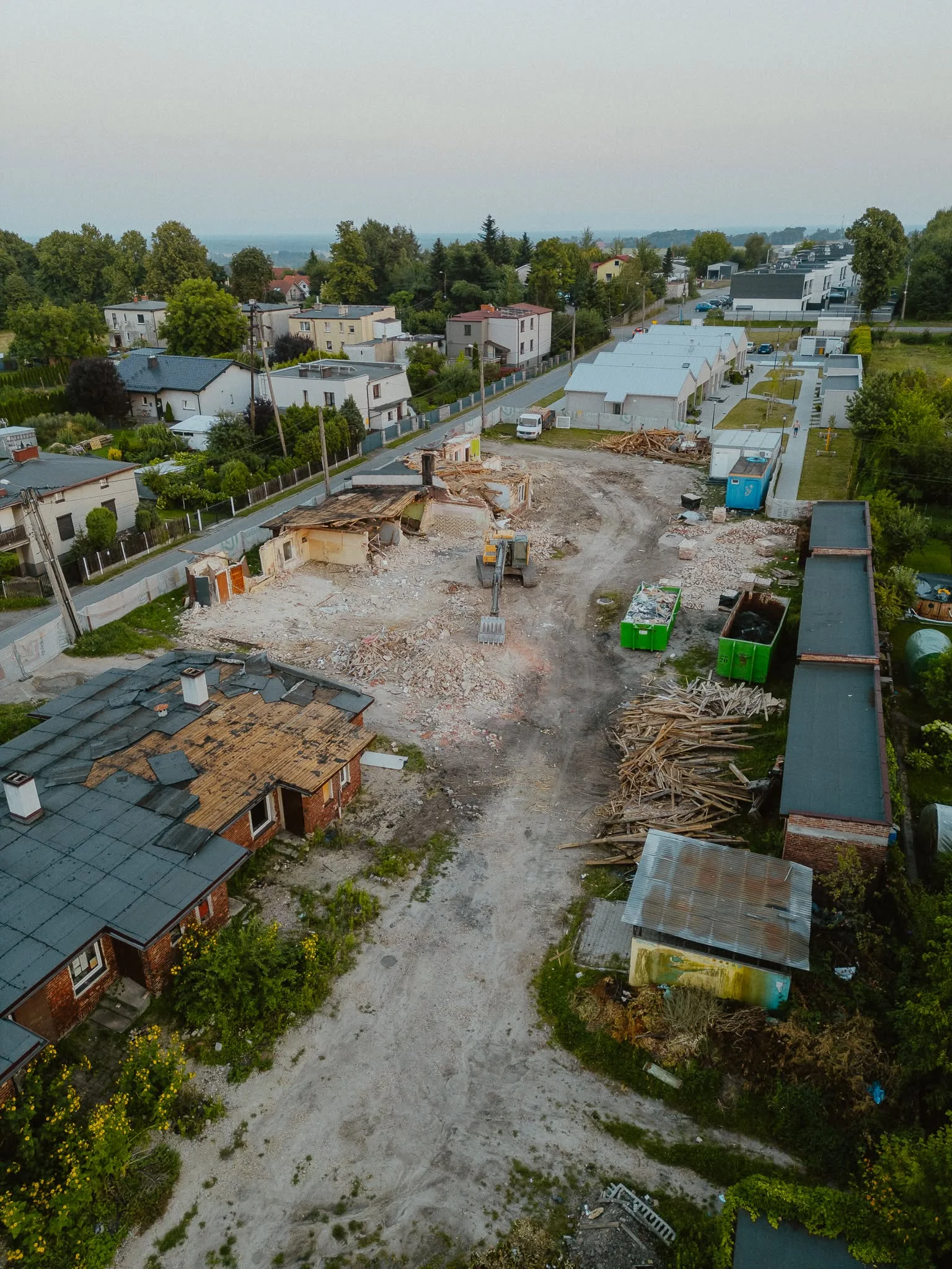 Metamorfoza Abisynii w Mikołowie. Trwają wyburzenia przy ul. Młyńskiej / fot. Mateusz Handel FB