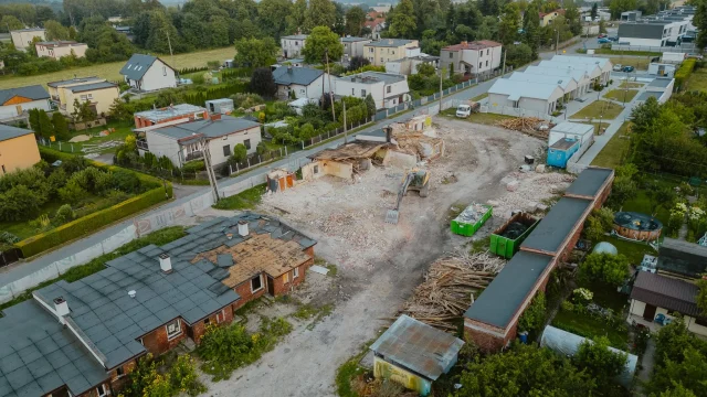 Metamorfoza Abisynii trwa. Przy Młyńskiej znikają stare budynki, będą nowe mieszkania
