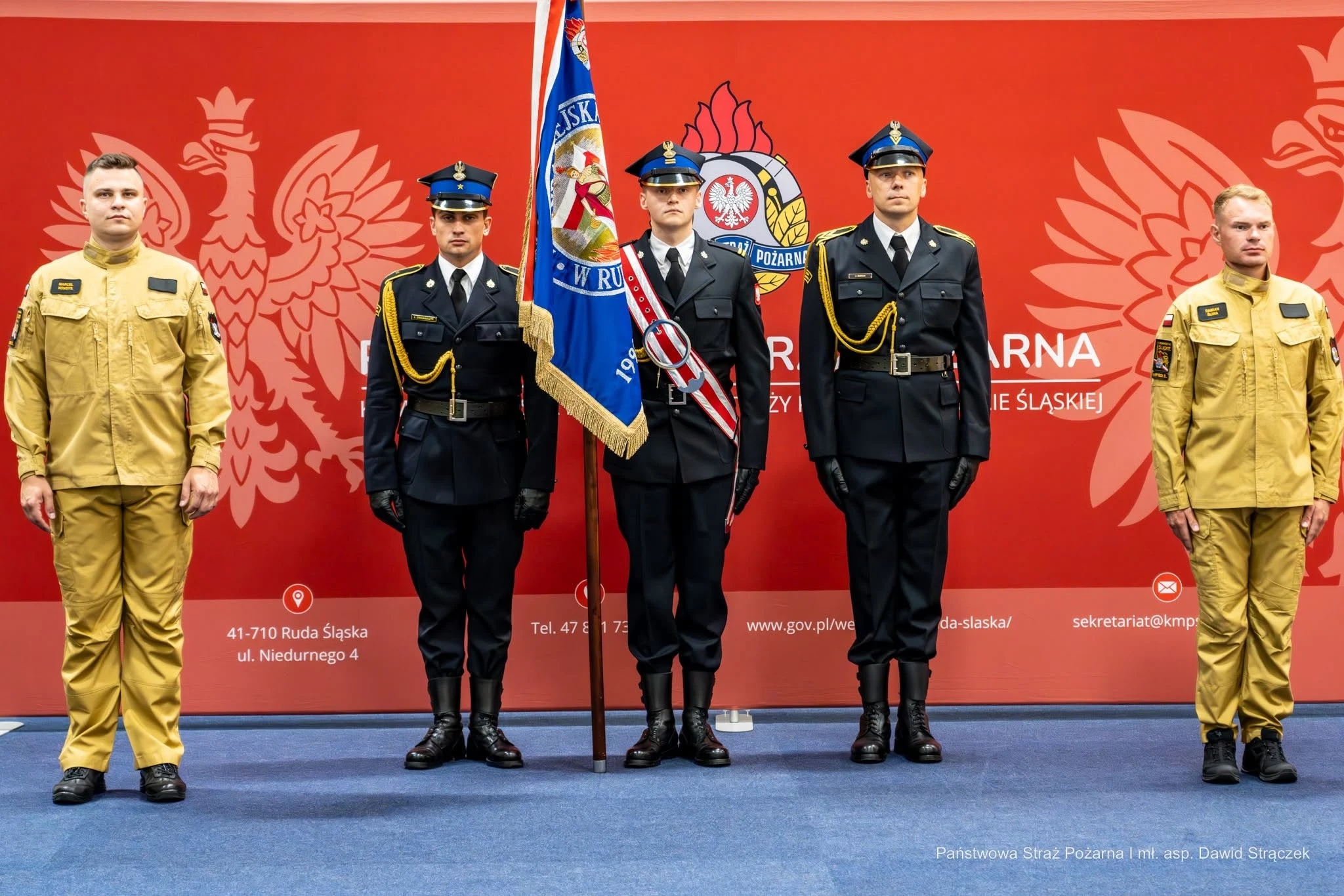 Ślubowanie nowych strażaków i wyróżnienia w rudzkiej Państwowej Straży Pożarnej / fot. mł. asp. mgr Dawid Strączek (KM PSP Ruda Śląska)