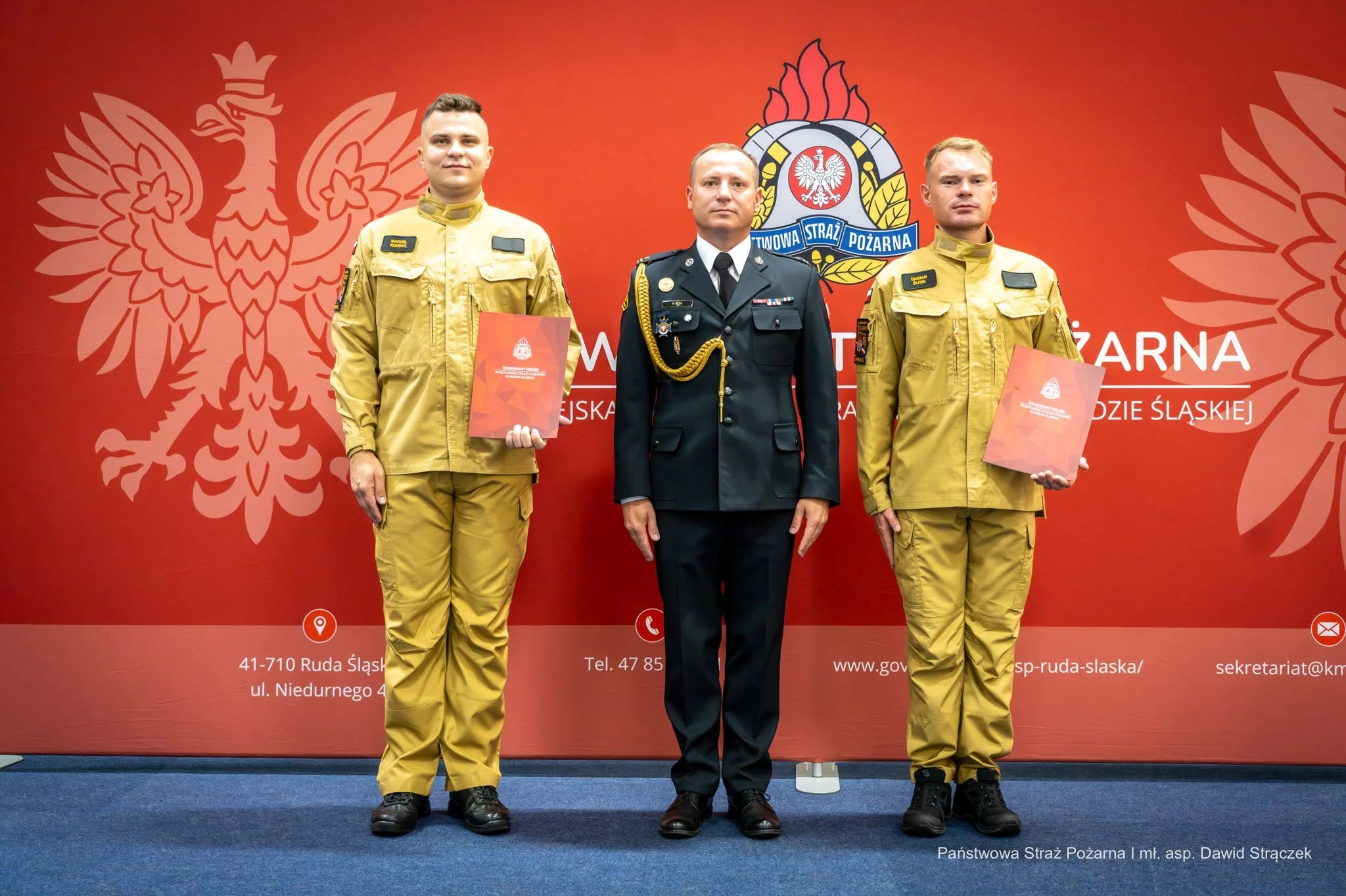 Ślubowanie nowych strażaków i wyróżnienia w rudzkiej Państwowej Straży Pożarnej