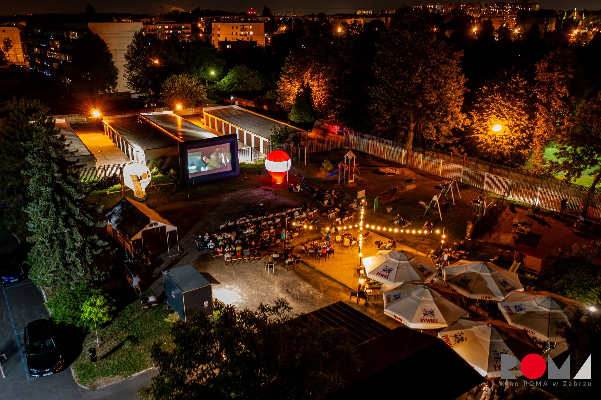 „Matrix” pod gołym niebem na Zaborzu. Wakacyjne Kino ROMA w Zabrzu / fot. Kino Roma