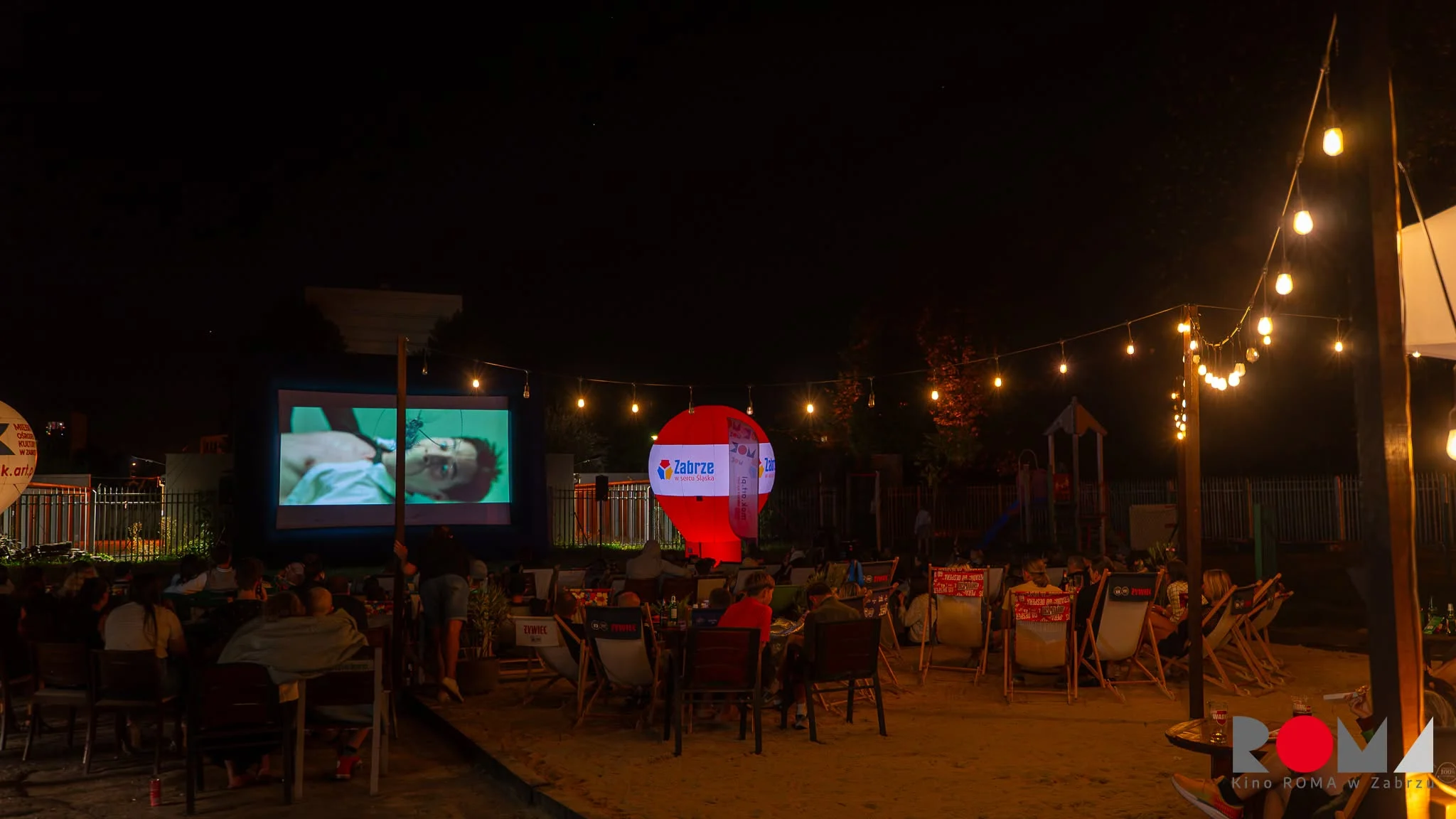 „Matrix” pod gołym niebem na Zaborzu. Wakacyjne Kino ROMA w Zabrzu / fot. Kino Roma