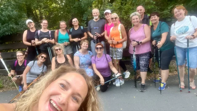 30 kilometrów z kijkami za nimi. Żorzanie zakończyli wakacyjny cykl Nordic Walking