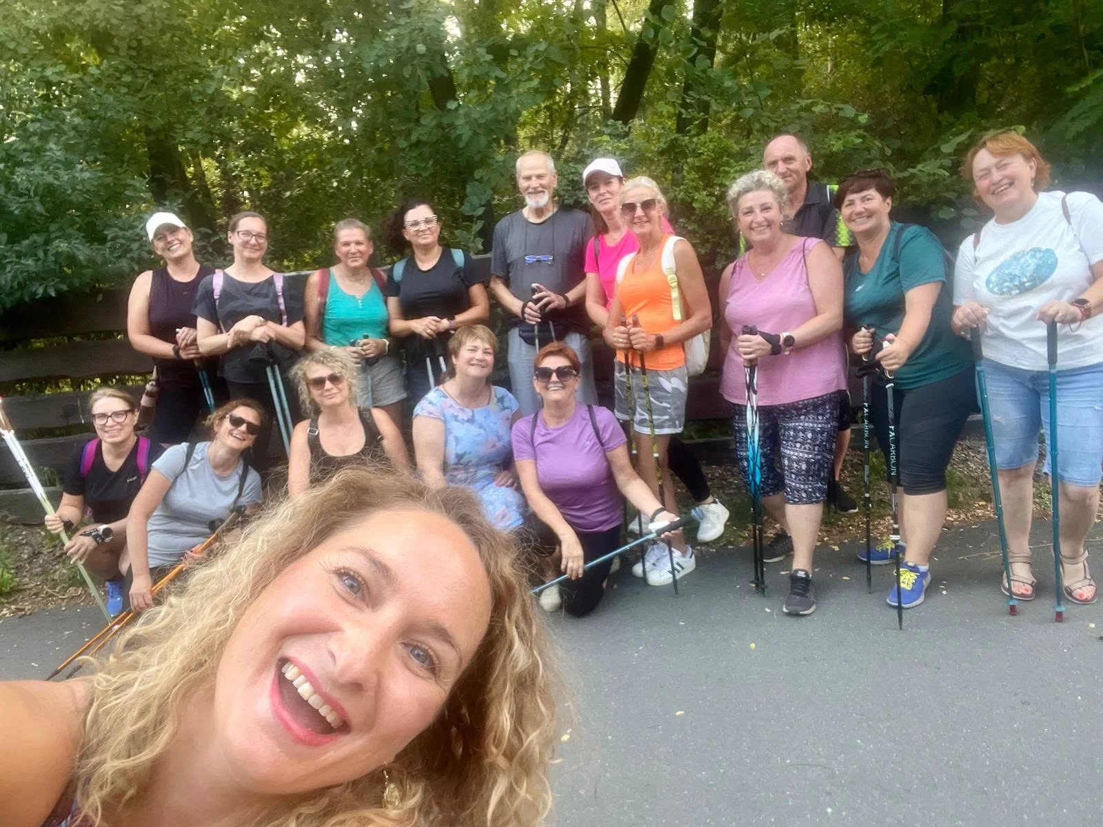 30 kilometrów z kijkami za nimi. Żorzanie zakończyli wakacyjny cykl Nordic Walking