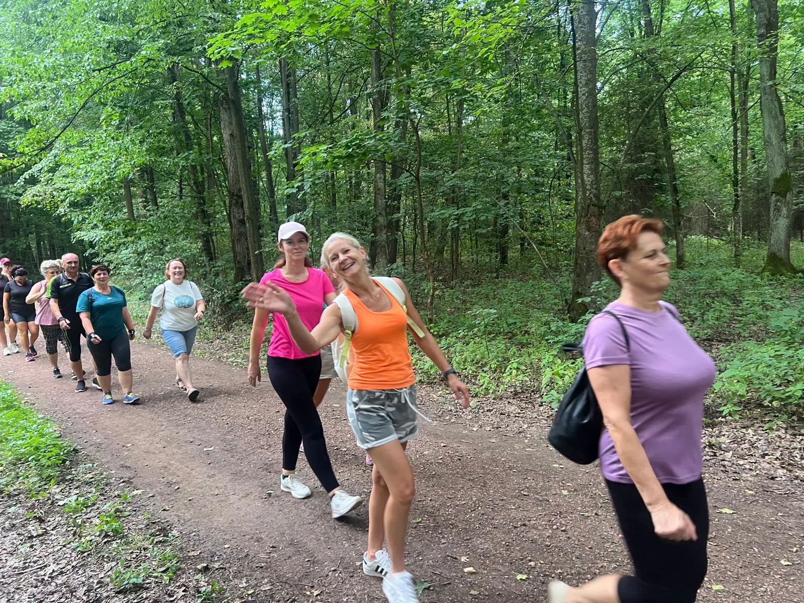 Nordic Walking w Żorach. 17 uczestników pokonało około 30 kilometrów / fot. MOSiR Żory