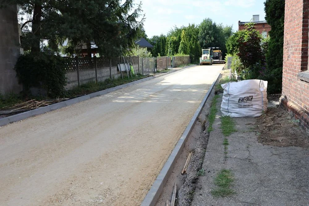 Remonty czterech ulic w Piekarach Śląskich na finiszu. Oświęcimska ma już nowy asfalt