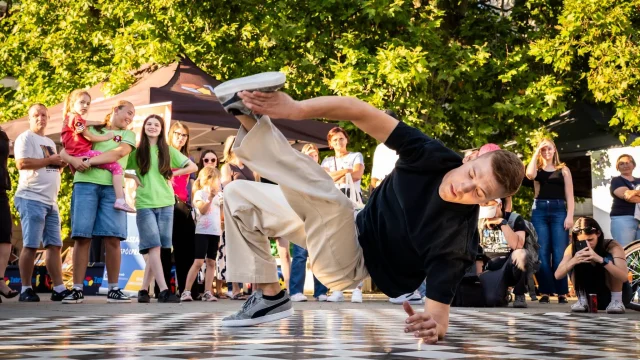 Młodzi przejęli Plac Teatralny. Tak wyglądał pierwszy Dzień Młodzieży w Zabrzu