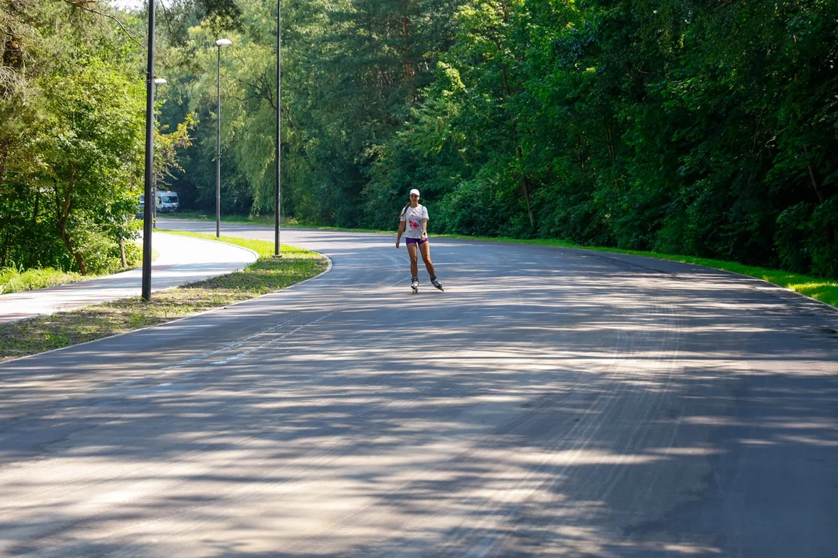 Od 31 lipca rolkostrada w Dolinie Trzech Stawów znów jest przejezdna_fot. KAW