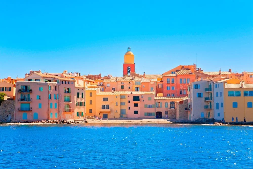 Saint-Tropez shutterstock_1665311995