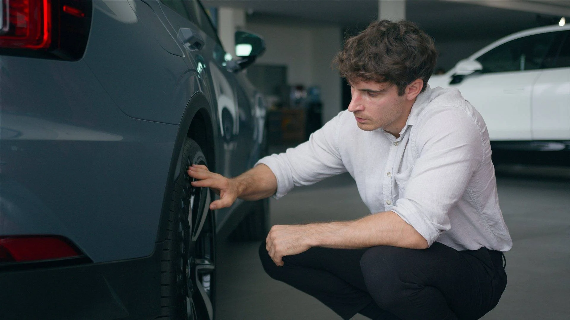Cyfrowy przegląd przedtrasowy: co mówią czujniki TPMS i diagnostyka pokładowa?