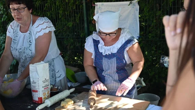 Śląskie smaki i rodzinny klimat przy piekaroku. Za nami wakacyjny piknik w Rudzie
