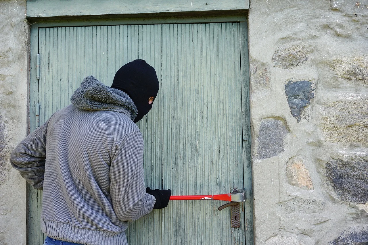 Włamywacze wykorzystują nieobecność mieszkańców. Policja ostrzega w powiecie mikołowskim